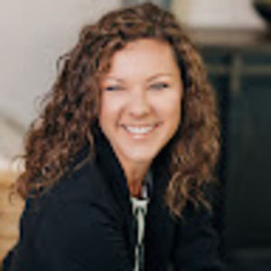 Meet your Posher, Rebecca